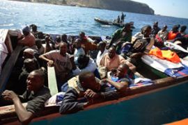 Would be immigrants arrive in Canary Islands
