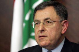 Lebanon's Prime Minister Fouad Siniora speaks during a news conference in his office in Beirut January 23, 2007.