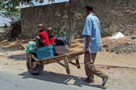 Somali family flees Mogadishu