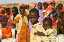 sudanese children at darfur refugee camp