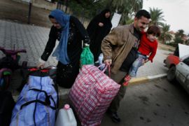 Iraqi refugees returning home