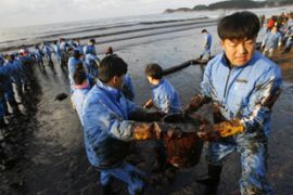 Korea Oil Spill Clean-Up