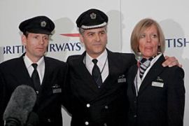 John Coward, Captain Peter Burkill and Cabin Service Director Sharron Eaton-Mercer, British Airways crash-landing