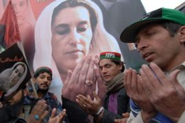 Benazir Bhutto mourners