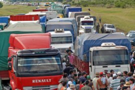 Argentina striking farmers' roadblock