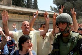 israeli soldier palestinian protests