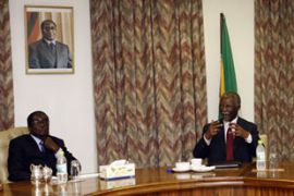 Mugabe and Mbeki meet in Harare