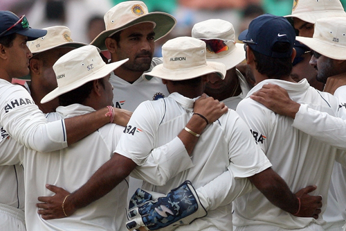 India cricket team huddle