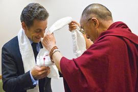 sarkozy dalai lama