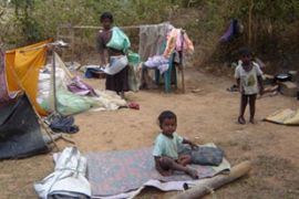 Sri Lanka civilians caught in corssfire