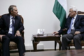 Palestinian president Mahmud Abbas (R) meeting with Quartet Middle East peace envoy Tony Blair in Ramallah