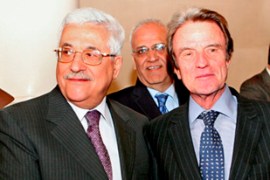 mahmoud abbas palestinian president and bernard kouchner