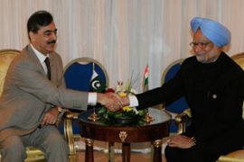 Yusuf Reza Gilani, Pakistan prime minister meets Manmohan Singh, Indian PM