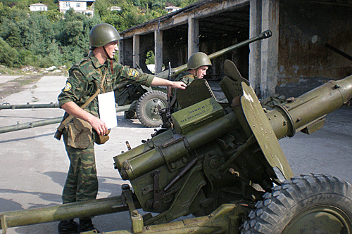 ABKHAZIA GALLERY Abkhaz soldiers carry out an artillery drill