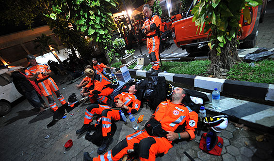 sumatra quake aftermath photo gallery