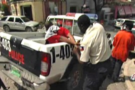 Haiti police recapturing inmates