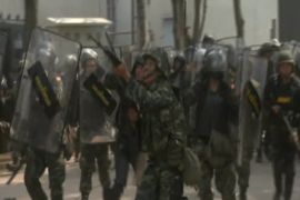 Thai demos troops firing