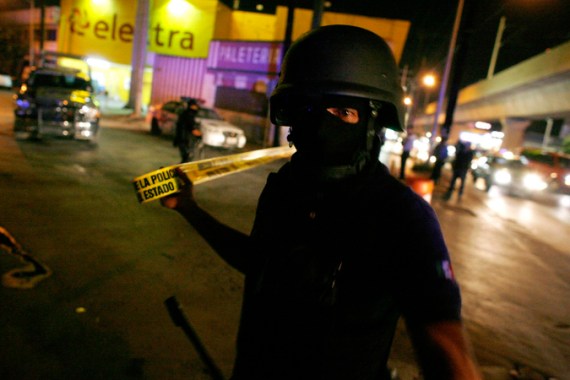 Mexico police drug war [Reuters]