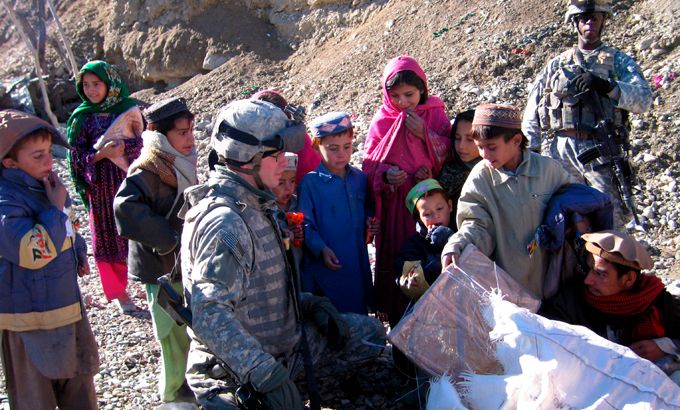 US Mountain Division soldier distributes humanitarian aid in Afghanistan