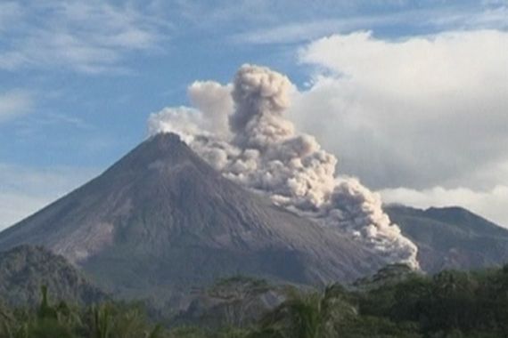Indonesia Volcano Erupting