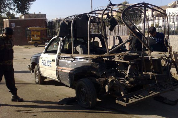 Suicide attack on police van in Bannu, Pakistan