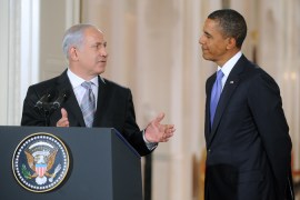 US President Barack Obama listens to Israeli Prime Minister Benjamin Netanyahu