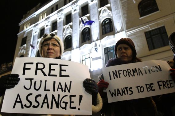 wikileaks assange free
