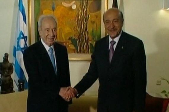 Suleiman meets Peres in Tel Aviv