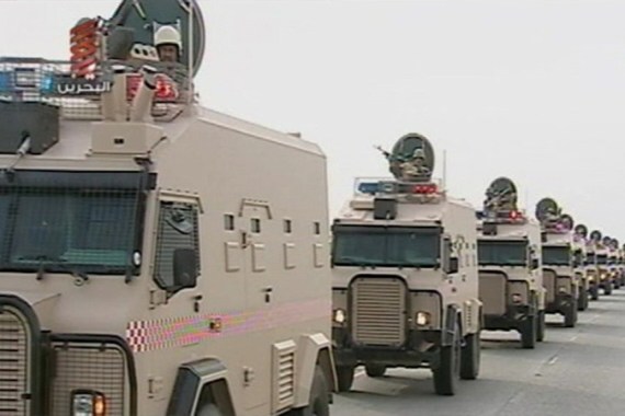 Saudi troops enter Bahrain