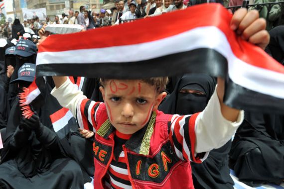 Boy in Yemen protest