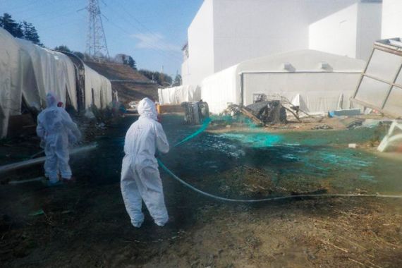 Japan fukushima reactor getting soe resin spray - Jamail article