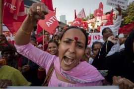 India woman shout anti-nuke protest