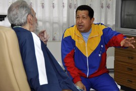 Hugo chavez visited by Castro in hospital