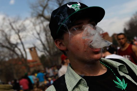 Mass marijuna smoking in Germany