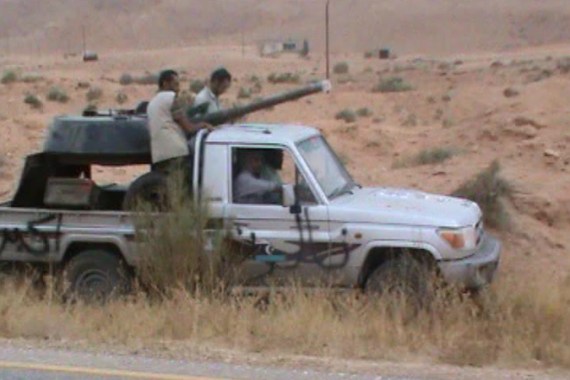 Libyan rebels make push in Western mountains