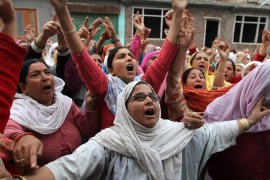Women in Kashmir protesting