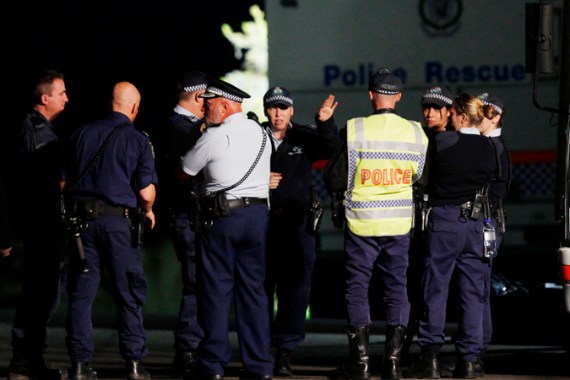 Australia police collar bomb