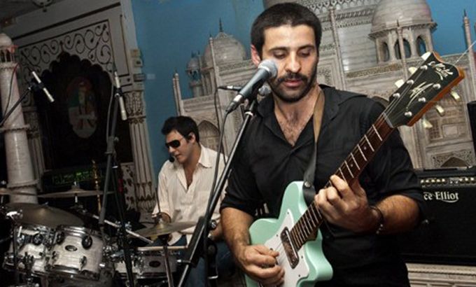 Lebanese singer Zeid Hamdan - NEXT MUSIC STATION - Lebanon