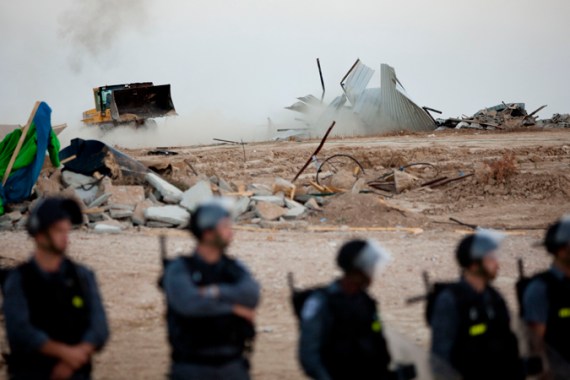 Israelis demolishing Body village