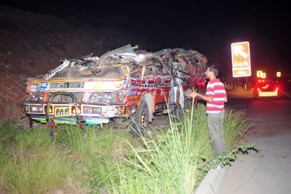 Pakistan bus accident
