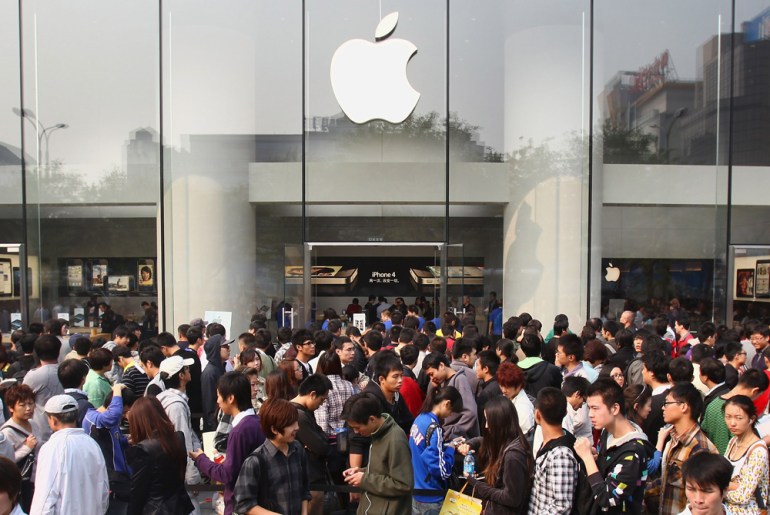 Apple iPhone 4 Launches In China - iprotest activate programme - photo gallery 1000x669