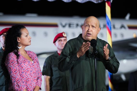 Hugo chavez returns to Cuba