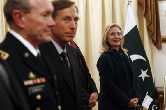 Clinton in pakistan
