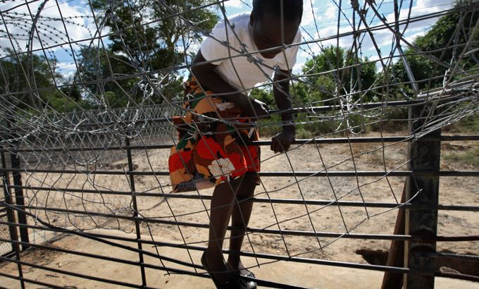 Africa Investigates - Zimbabwe''s children exodus