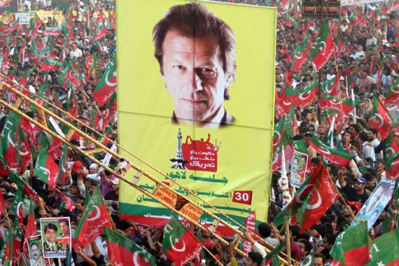 Frost over the World - Imran Khan: Pakistan''s next president?