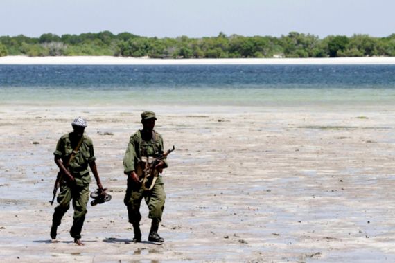 Somali government troops on patrol