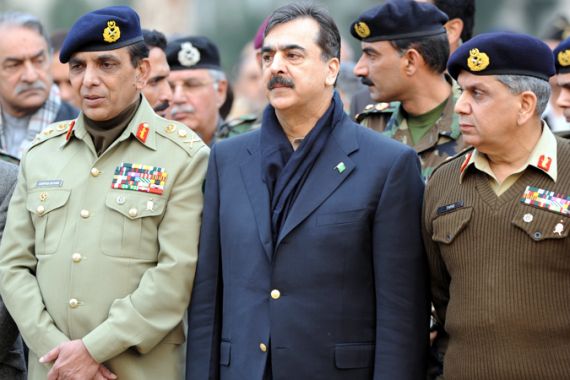 prime minister Yusuf Raza Gilani and Pakistan''s Army Chief General Ashfaq Kayani