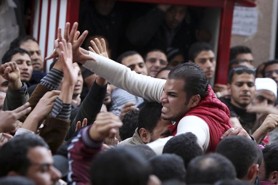 Egypt parliament protest clashes