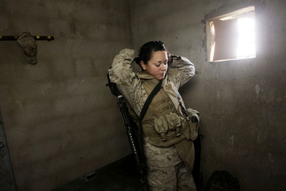 US eases rules on female soldiers