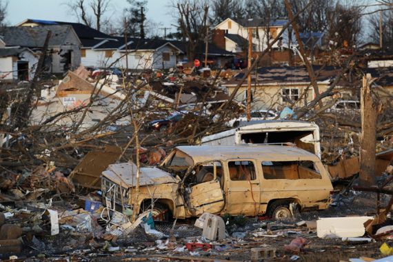 Deadly tornadoes rip through the US Midwest